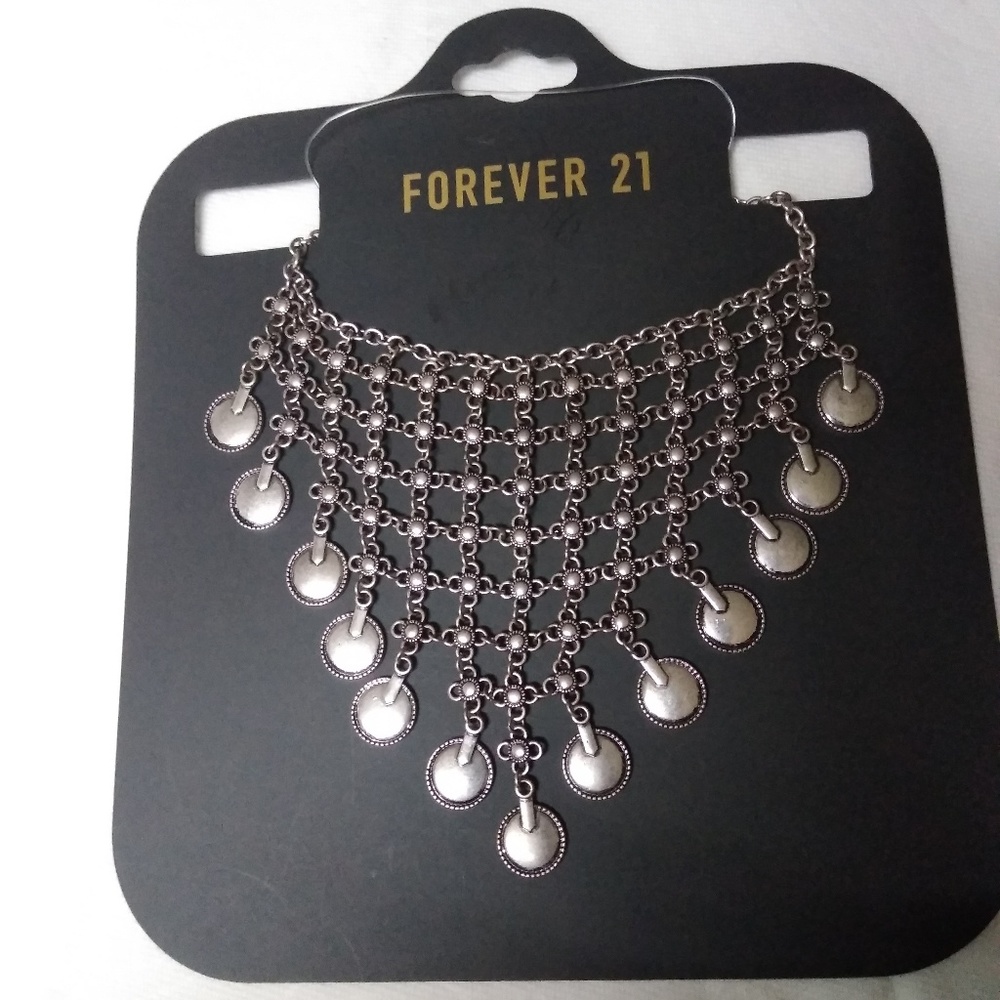 Forever 21 Bib necklace